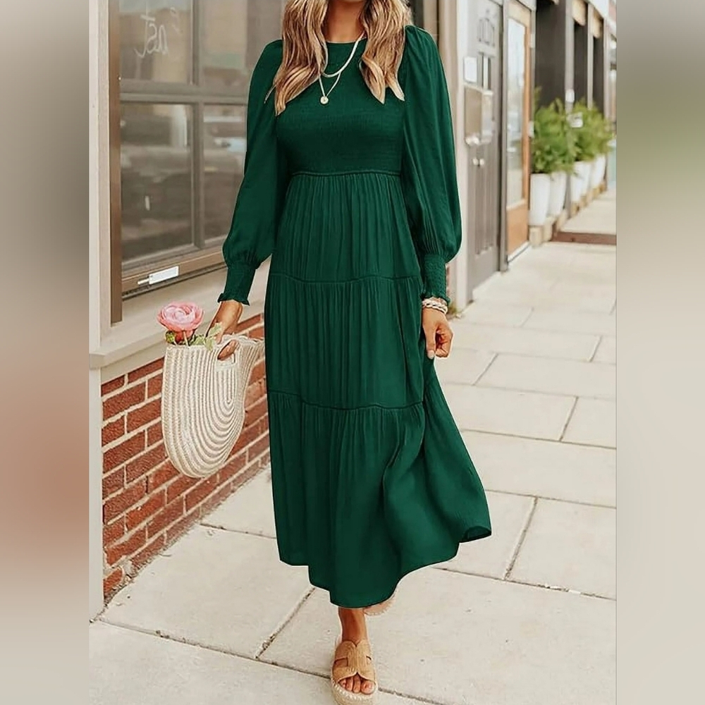 NWOT ZESICA Army Green Long Sleeve Elastic Smocked Waist Tiered Midi Size M